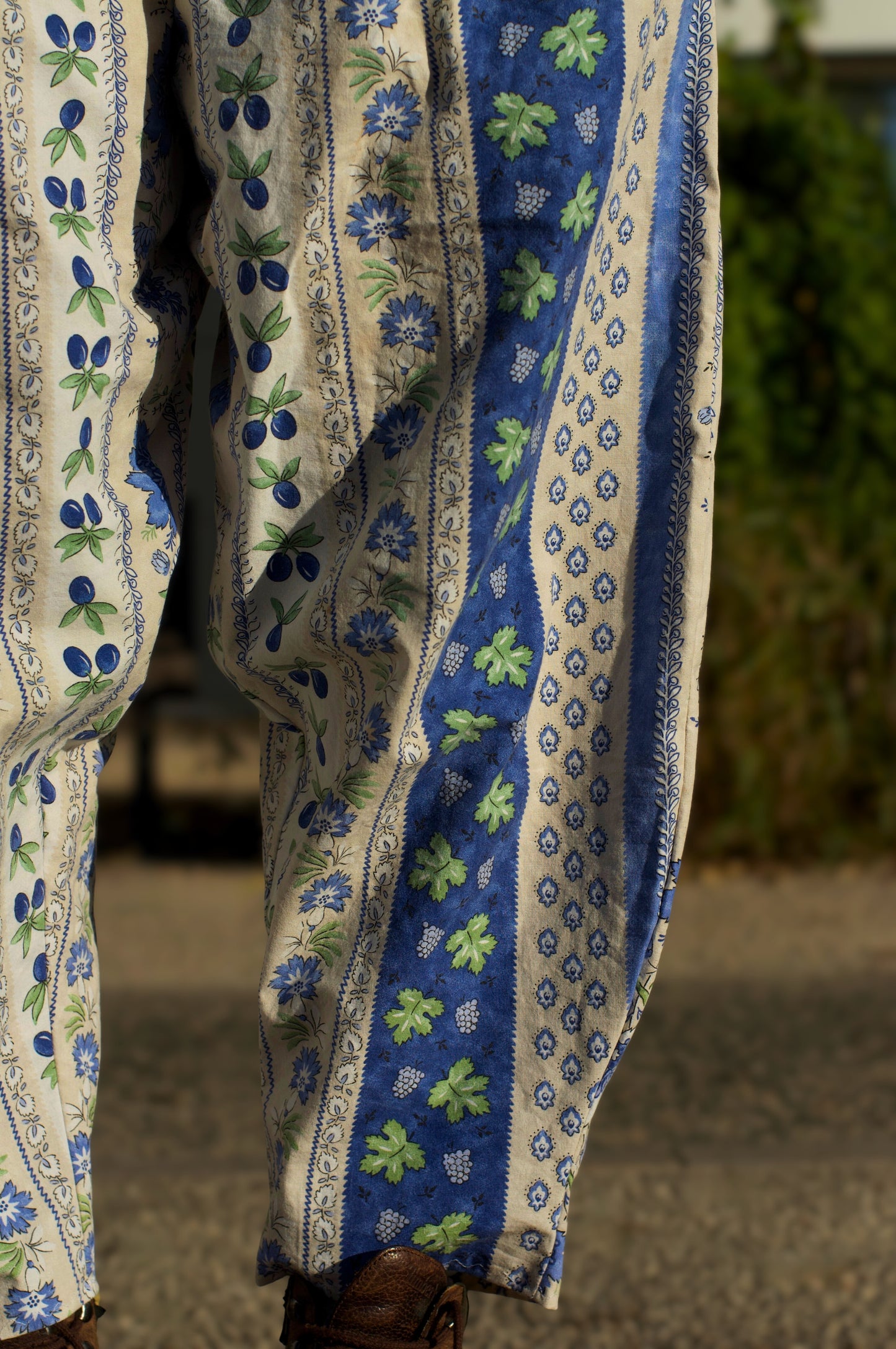 the blue olive balloon pant